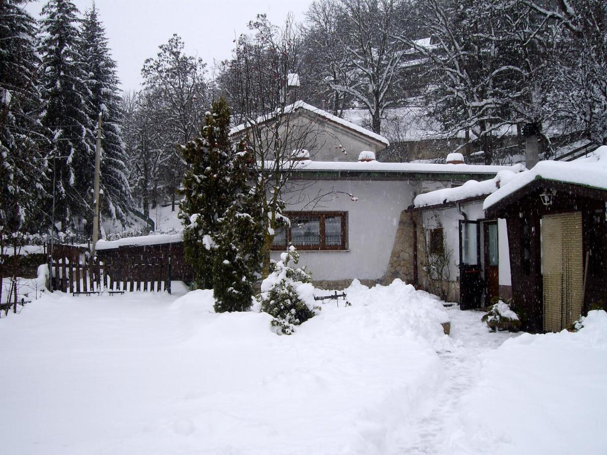Claudia B&B Пескасероли Екстериор снимка